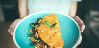 omlet, omlety, jak zrobić omlet, przepis na omleta, zdrowy omlet, omlet na słodko, omlet na wytrawnie, omlet z odżywką białkową, omlet z owocami